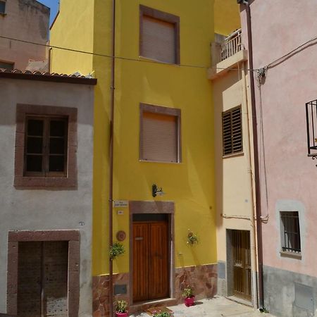 La Casa Di Angelo Otel Bosa Dış mekan fotoğraf