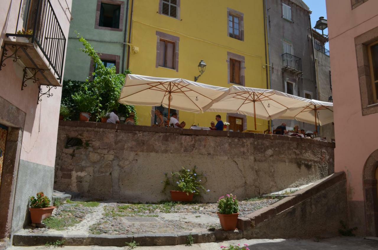 La Casa Di Angelo Otel Bosa Dış mekan fotoğraf