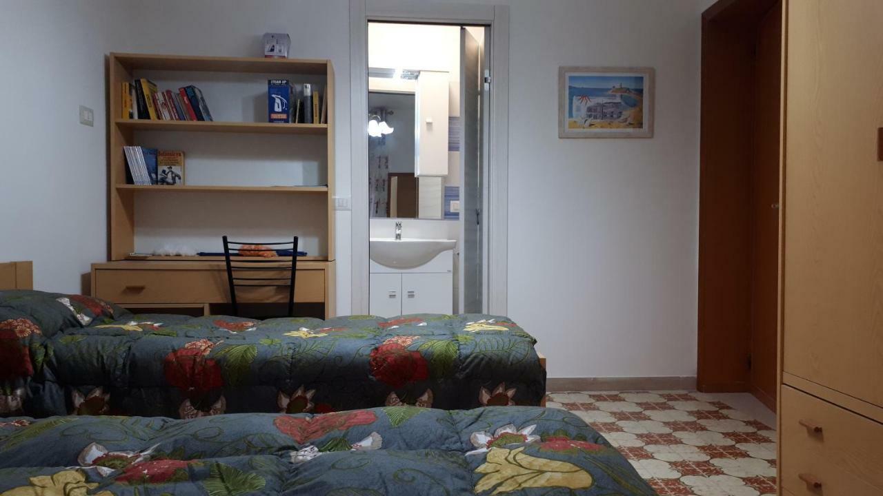 La Casa Di Angelo Otel Bosa Dış mekan fotoğraf